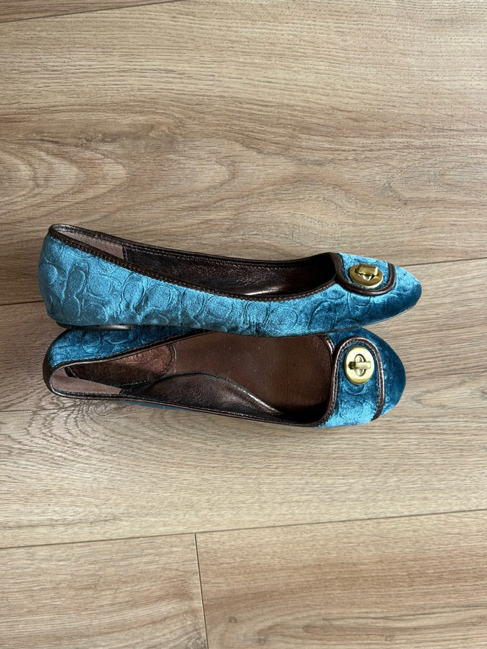 Coach Ballerina Flats with Gold Turnlock - Picture 1 of 3